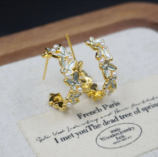 Glacial Rain Butterfly French Earrings – Drip-Glazed Pearl & White Moonlight